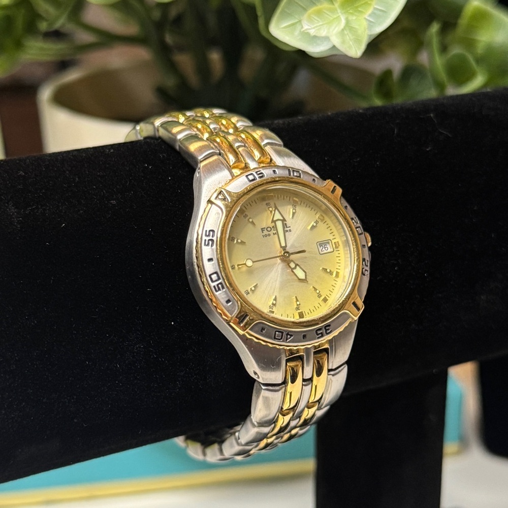 Vintage Fossil Two Tone Stainless Steel Watch Date 100M Water Resistant - Picture 3 of 7